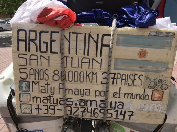 Matyas tiene una cuenta de Instagram en la que sube todas las fotos de su viaje de 5 años. También en su Facebook, 'Maty Amaya por el mundo. - Sputnik Mundo