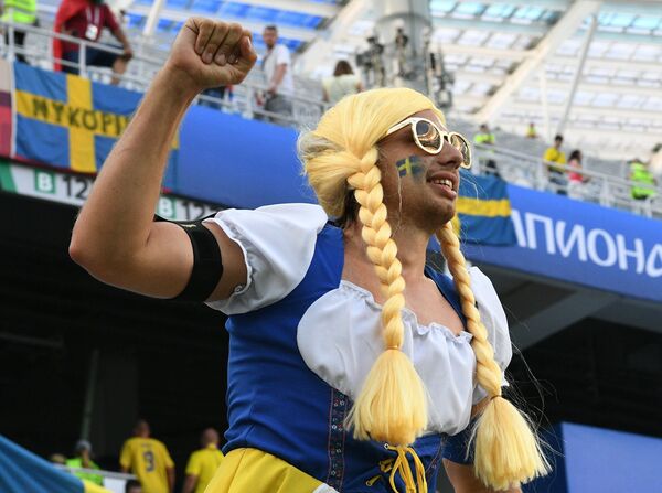 Un hincha de Suecia en Rusia 2018 - Sputnik Mundo