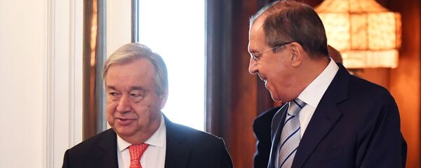 El ministro de Exteriores de Rusia, Serguéi Lavrov, y el secretario general de la ONU, Antonio Guterres - Sputnik Mundo