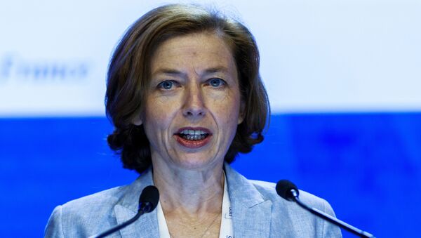 Florence Parly, ministra de Defensa de Francia - Sputnik Mundo