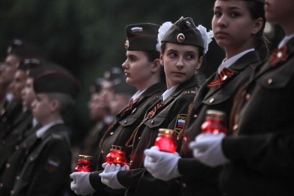 Así conmemoraron las ciudades rusas el inicio de la Gran Guerra Patria - Sputnik Mundo