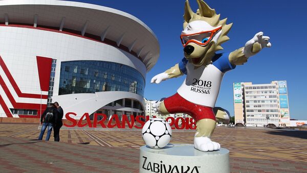 El lobo Zabivaka en Saransk - Sputnik Mundo