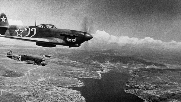 Unos aviones soviéticos durante la Gran Guerra Patria, archivo - Sputnik Mundo