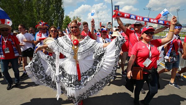 Hinchas en Nizhni Nóvgorod - Sputnik Mundo