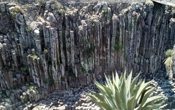 Prismas Basálticos, Hidalgo, México - Sputnik Mundo