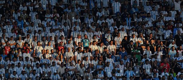 Hinchas argentinos asisten el decisivo partido entre su selección y Nigeria en la fase de grupos del Mundial de Rusia Hinchas argentinos asisten el decisivo partido entre su selección y Nigeria en la fase de grupos del Mundial de Rusia - Sputnik Mundo