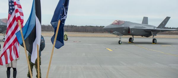 Un avión F-35A de la Fuerza Aérea de EEUU en la base de Amari en Estonia (archivo) - Sputnik Mundo