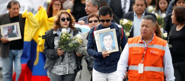 Recibimiento en Ecuador de los restos de los periodistas asesinados en Colombia (archivo) - Sputnik Mundo