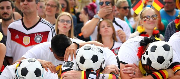 Hinchas alemanes - Sputnik Mundo