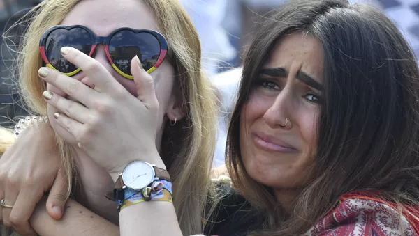 Sonrisas y lágrimas: las emociones a flor de piel de los fans del Mundial de Rusia 2018 - Sputnik Mundo