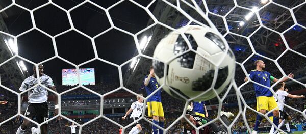 Pelota de fútbol - Sputnik Mundo