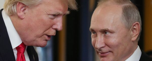 El presidente de Rusia, Vladímir Putin, y su homólogo estadounidense, Donald Trump (archivo) El presidente de Rusia, Vladímir Putin, y su homólogo estadounidense, Donald Trump (archivo) - Sputnik Mundo