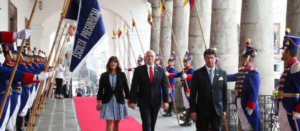 El vicepresidente de Estados Unidos, Mike Pence, visita la casa de Gobierno de Ecuador, en Quito - Sputnik Mundo