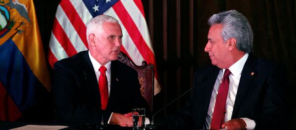 El vicepresidente de EEUU, Mike Pence y el presidente de Ecuador, Lenín Moreno - Sputnik Mundo