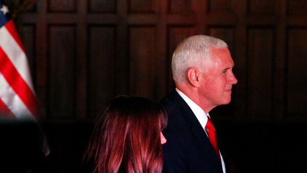 Mike Pence, vicepresidente de EEUU - Sputnik Mundo