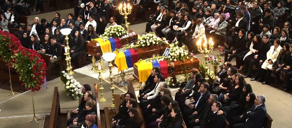 Una misa en homenaje a periodistas asesinados - Sputnik Mundo