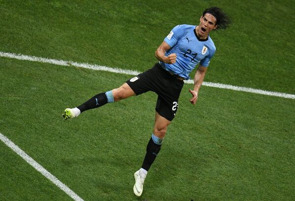 Edinson Cavani, atacante uruguayo - Sputnik Mundo