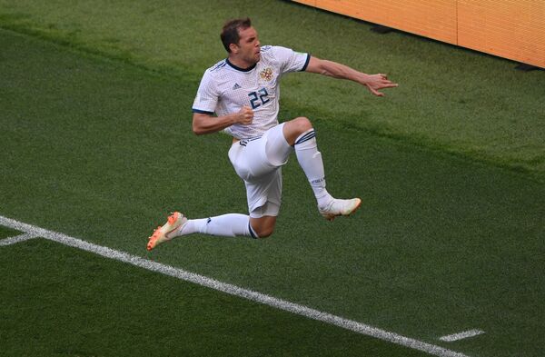 Artiom Dziuba, un futbolista ruso - Sputnik Mundo