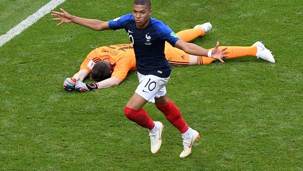 Kylian Mbappé, futbolista francés - Sputnik Mundo