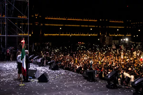 AMLO durante su discurso de victoria AMLO durante su discurso de victoria - Sputnik Mundo