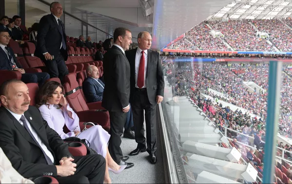 Vladímir Putin y el deporte rey Vladímir Putin y el deporte rey - Sputnik Mundo