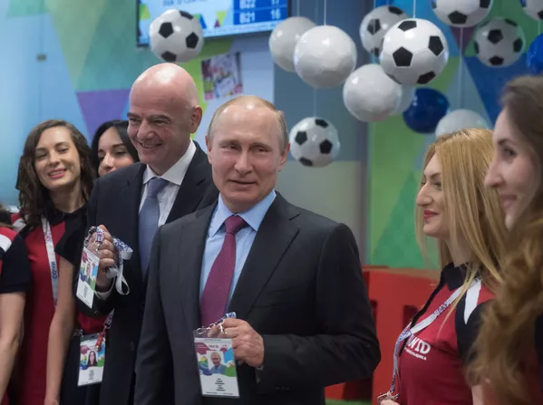 Vladímir Putin y el deporte rey Vladímir Putin y el deporte rey - Sputnik Mundo
