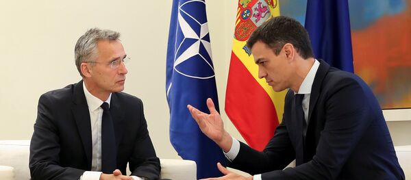 El secretario general de la OTAN, Jens Stoltenberg, y el presidente del Gobierno español, Pedro Sánchez - Sputnik Mundo