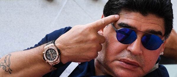 Diego Maradona durante el Mundial 2018 - Sputnik Mundo