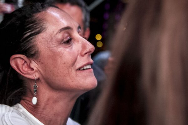 Claudia Scheinbaum, la mujer que estará al frente de la gran metrópoli mexicana - Sputnik Mundo