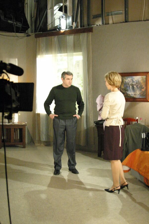 Anatoli Nemov, el actor ruso en un set de filmacion - Sputnik Mundo