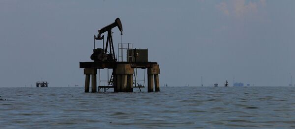Extracción de petróleo en Venezuela - Sputnik Mundo