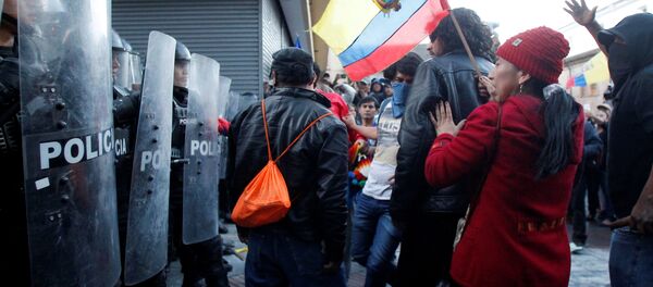 Marcha de apoyo a Rafael Correa en Ecuador - Sputnik Mundo