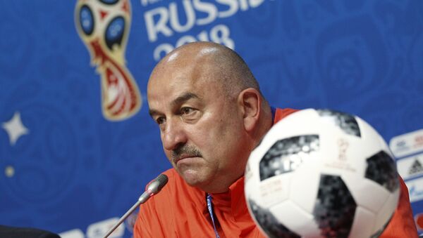 Stanislav Cherchésov, técnico de la selección rusa - Sputnik Mundo