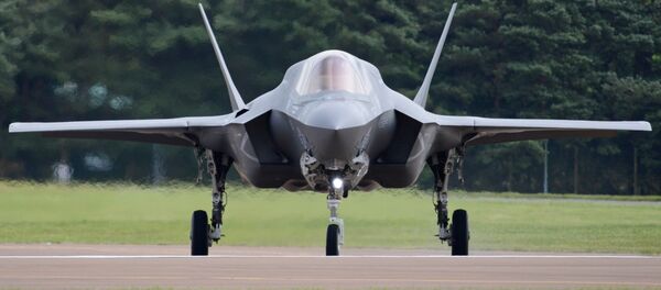 Un caza F-35B del Cuerpo de Marines de EEUU. Los F-35B también se fabrican en Italia - Sputnik Mundo
