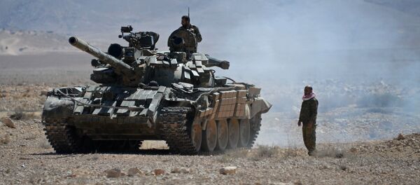 Tanque T-54 en Siria - Sputnik Mundo