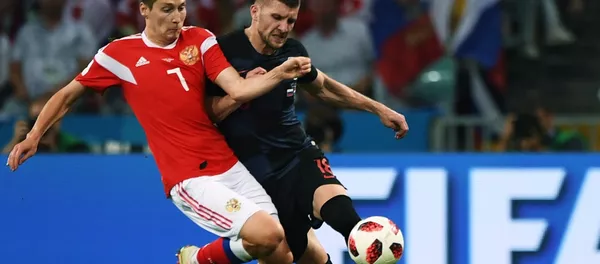 Daler Kuzyaev (Rusia), Ante Rebić (Croacia) - Sputnik Mundo