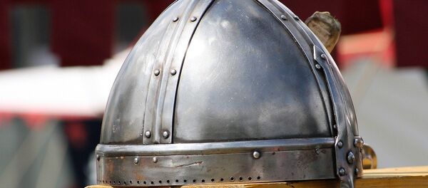 Un casco de vikingo - Sputnik Mundo
