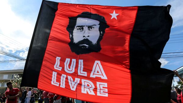 Partidarios del expresidente brasileño Luiz Inácio Lula da Silva - Sputnik Mundo