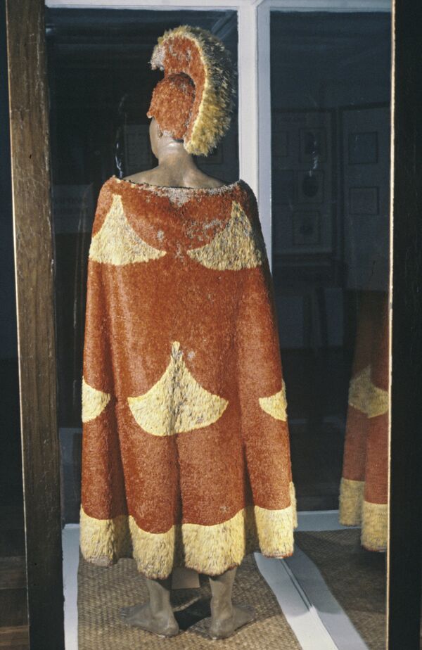 El manto del primer rey de Hawái, Kamehameha I - Sputnik Mundo