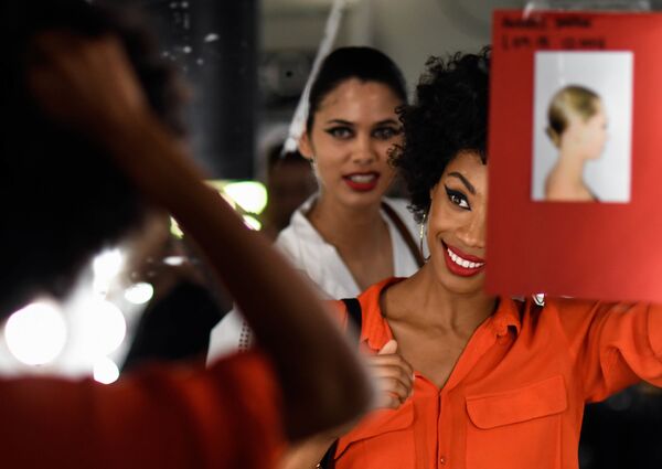 Moda para dormilones en Madrid - Sputnik Mundo