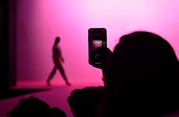 Moda para dormilones en Madrid - Sputnik Mundo