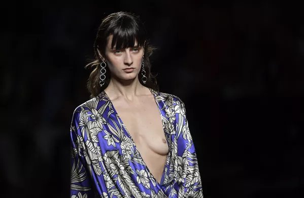 Moda para dormilones en Madrid - Sputnik Mundo
