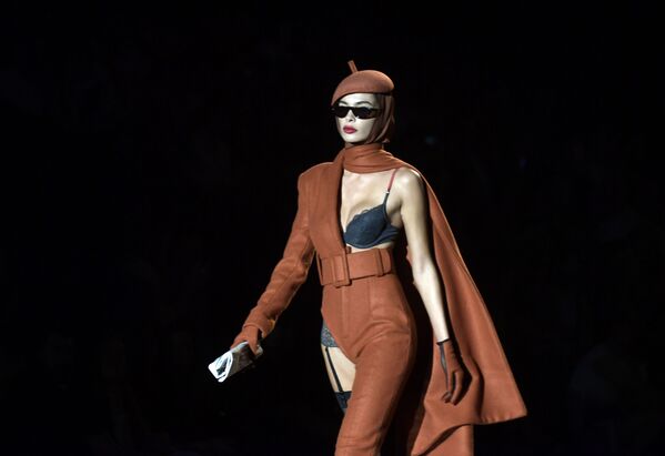 Moda para dormilones en Madrid - Sputnik Mundo