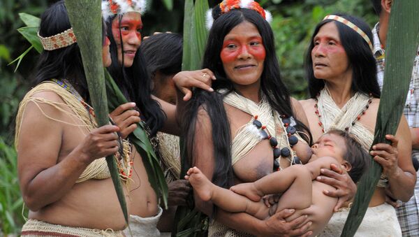 Mujeres del pueblo ecuatoriano huaorani - Sputnik Mundo