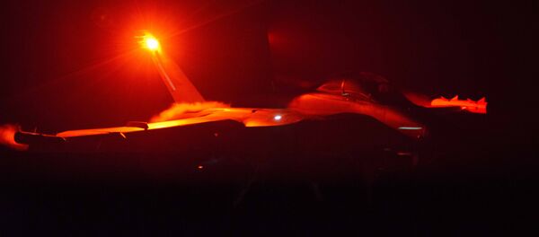 Un avión militar (imagen referencial) Un avión militar (imagen referencial) - Sputnik Mundo