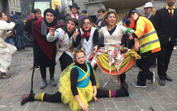 Artistas callejeros protestan en Argentina - Sputnik Mundo