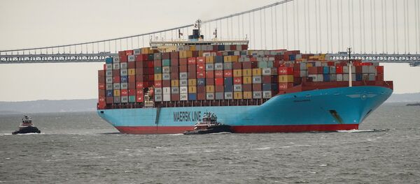 Un buque de carga en el puerto de Nueva York - Sputnik Mundo