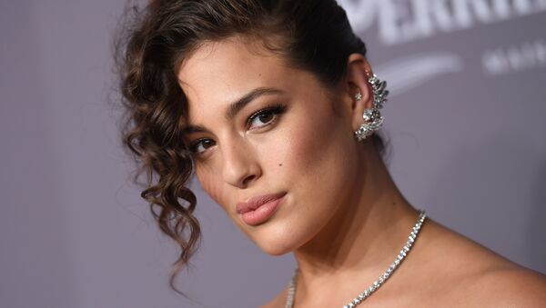 Ashley Graham, modelo estadounidense - Sputnik Mundo