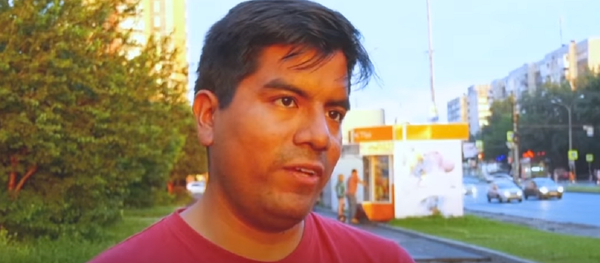 Giovanni Falcón, hincha peruano - Sputnik Mundo