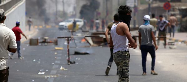 Protestas en Basora, Irak Protestas en Basora, Irak - Sputnik Mundo